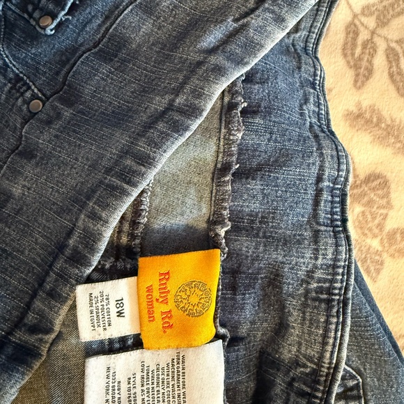 Classic Blue Women's Jeans Pull -on Size 18W - Picture 6 of 6